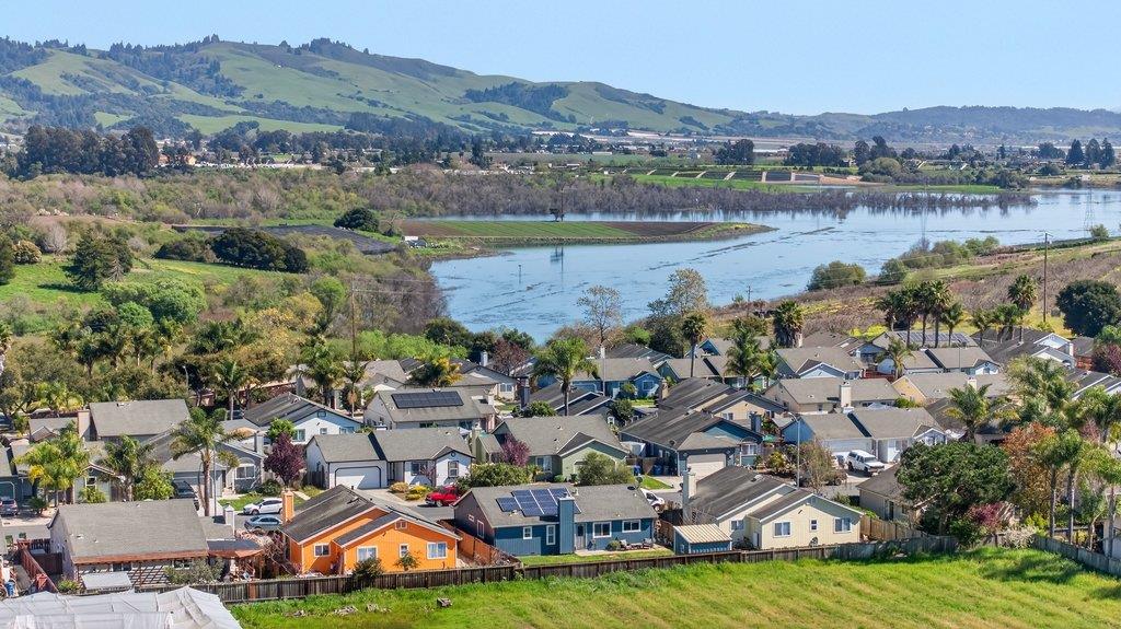 Detail Gallery Image 32 of 36 For 120 Onyx Dr, Watsonville,  CA 95076 - 3 Beds | 2 Baths