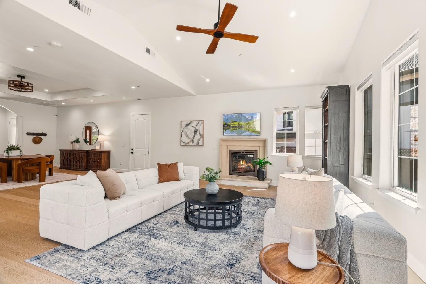 Detail Gallery Image 10 of 81 For 2565 Benson Ave, Santa Cruz,  CA 95065 - 6 Beds | 4/1 Baths