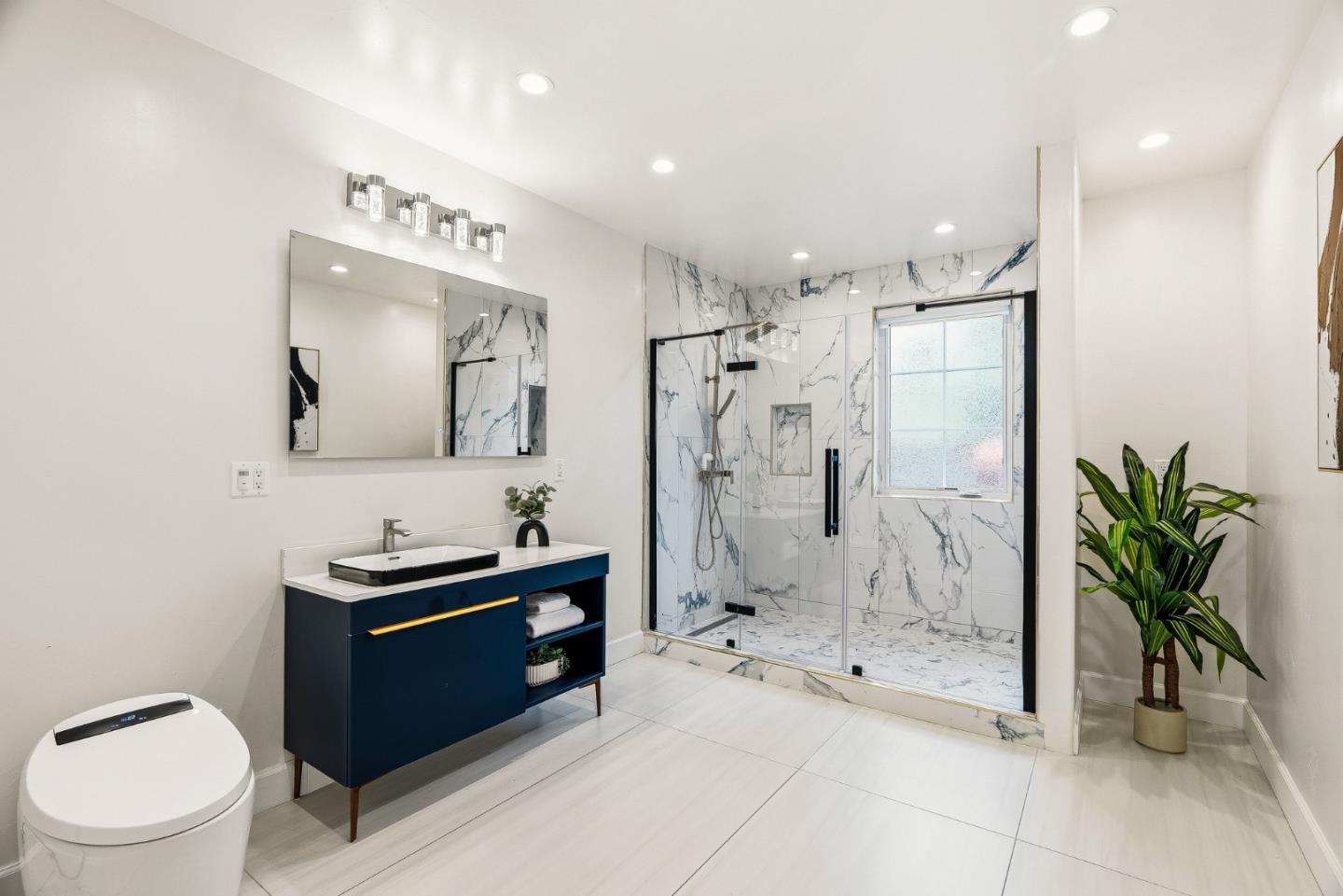 Detail Gallery Image 40 of 81 For 2565 Benson Ave, Santa Cruz,  CA 95065 - 6 Beds | 4/1 Baths