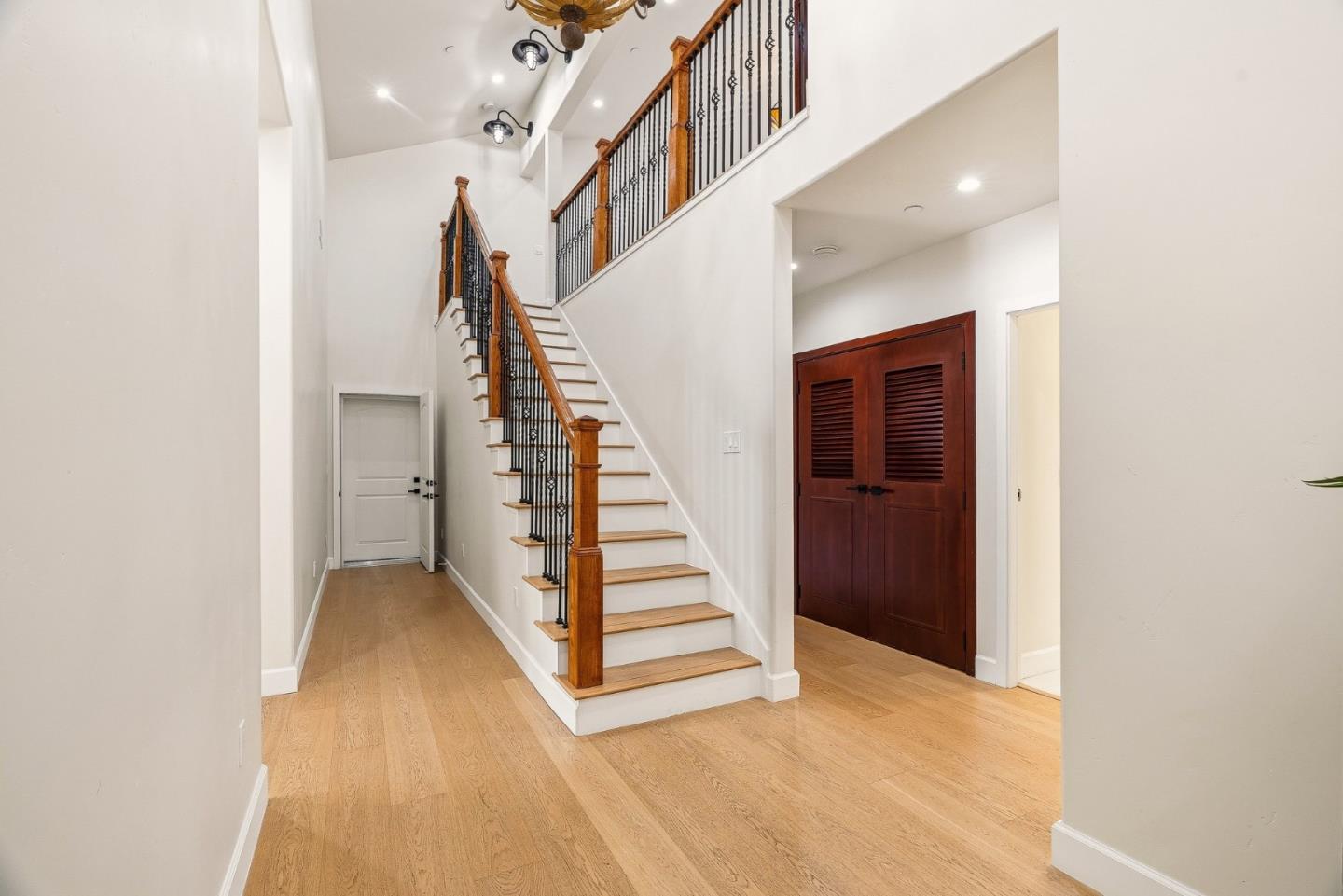 Detail Gallery Image 44 of 81 For 2565 Benson Ave, Santa Cruz,  CA 95065 - 6 Beds | 4/1 Baths