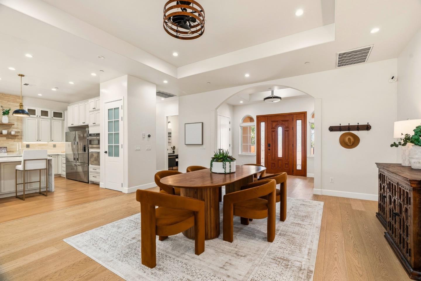 Detail Gallery Image 5 of 81 For 2565 Benson Ave, Santa Cruz,  CA 95065 - 6 Beds | 4/1 Baths