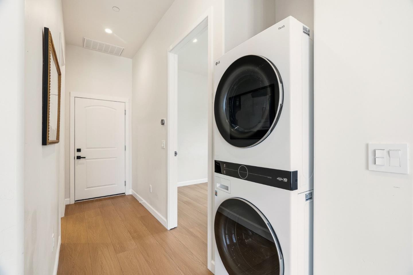 Detail Gallery Image 58 of 81 For 2565 Benson Ave, Santa Cruz,  CA 95065 - 6 Beds | 4/1 Baths