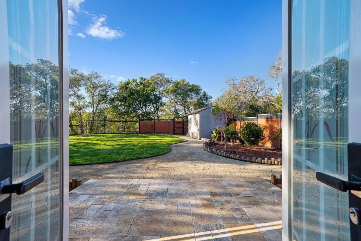 Detail Gallery Image 64 of 81 For 2565 Benson Ave, Santa Cruz,  CA 95065 - 6 Beds | 4/1 Baths