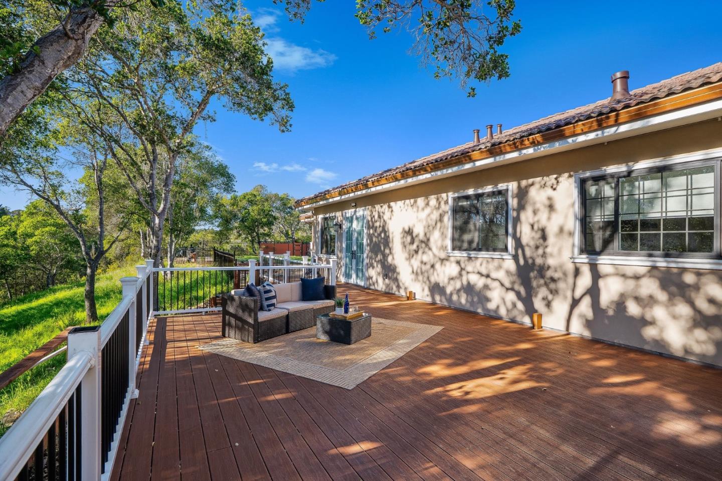 Detail Gallery Image 69 of 81 For 2565 Benson Ave, Santa Cruz,  CA 95065 - 6 Beds | 4/1 Baths