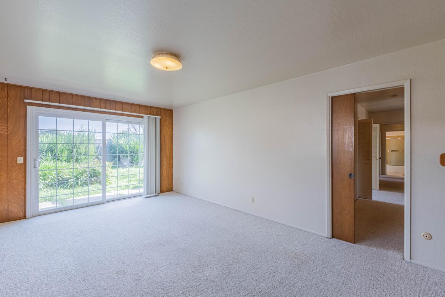 Detail Gallery Image 14 of 32 For 1115 San Angelo Dr, Salinas,  CA 93901 - 3 Beds | 2 Baths