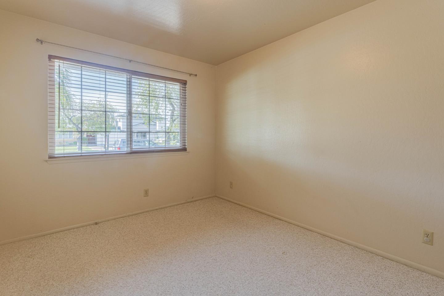 Detail Gallery Image 25 of 32 For 1115 San Angelo Dr, Salinas,  CA 93901 - 3 Beds | 2 Baths