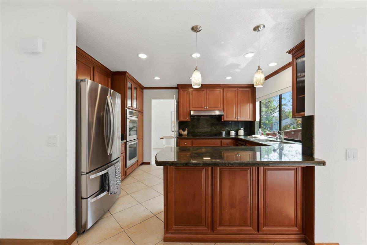 Detail Gallery Image 31 of 83 For 408 Green Hills Dr, Millbrae,  CA 94030 - 4 Beds | 3 Baths