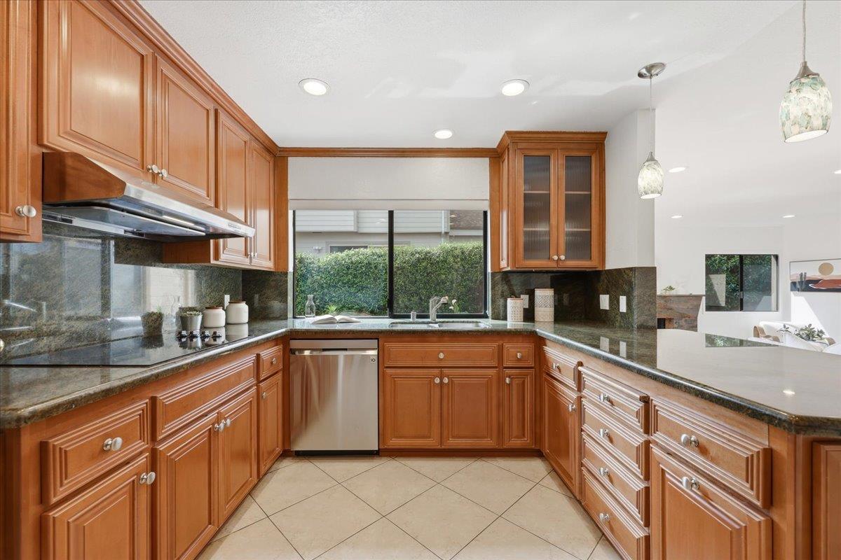 Detail Gallery Image 37 of 83 For 408 Green Hills Dr, Millbrae,  CA 94030 - 4 Beds | 3 Baths