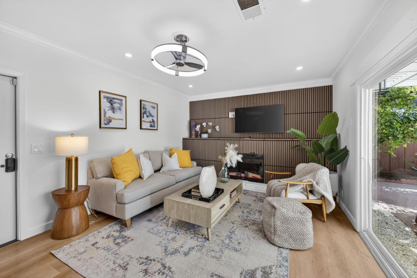 Detail Gallery Image 11 of 28 For 5601 Drysdale Dr, San Jose,  CA 95124 - 4 Beds | 2 Baths