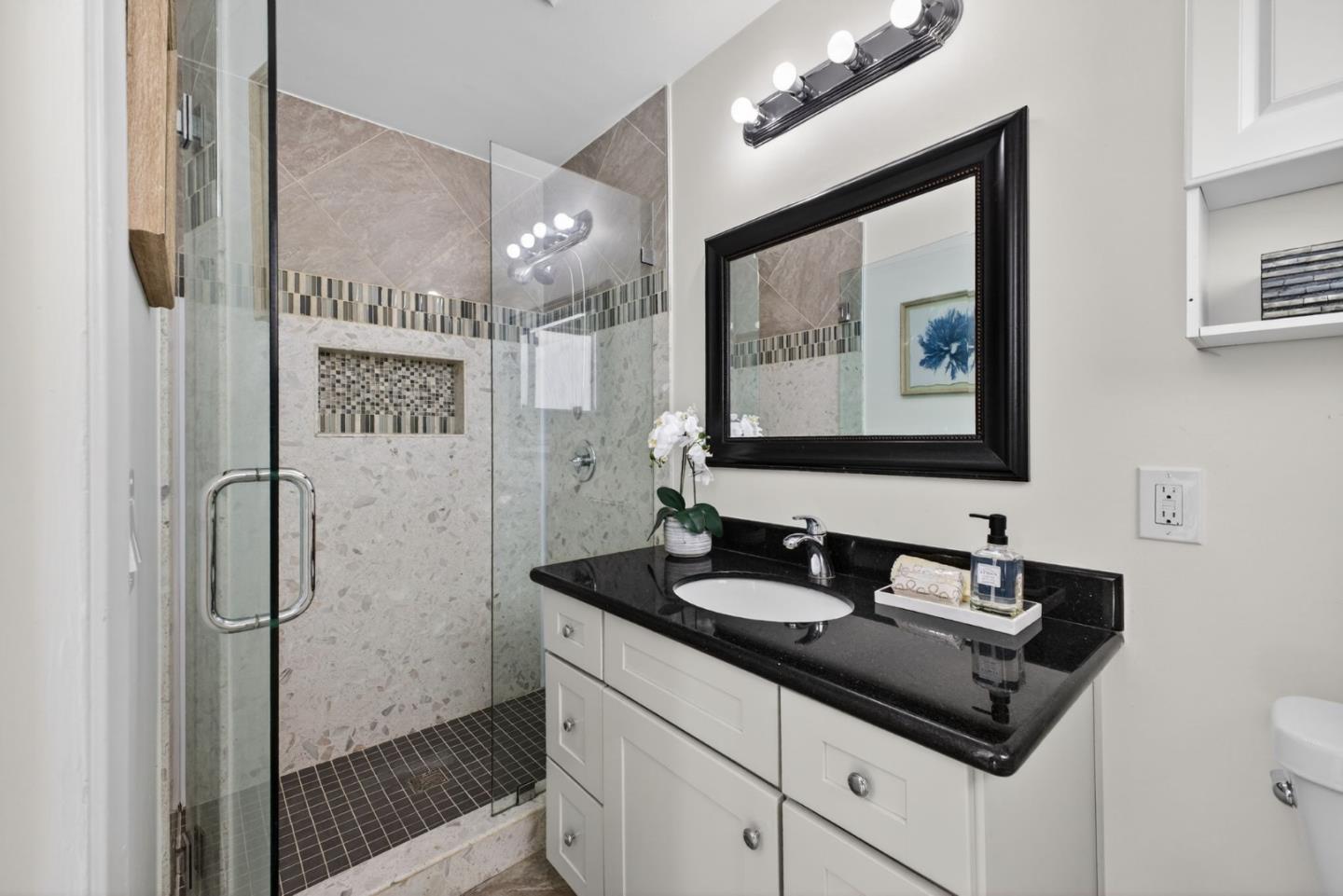 Detail Gallery Image 14 of 28 For 5601 Drysdale Dr, San Jose,  CA 95124 - 4 Beds | 2 Baths