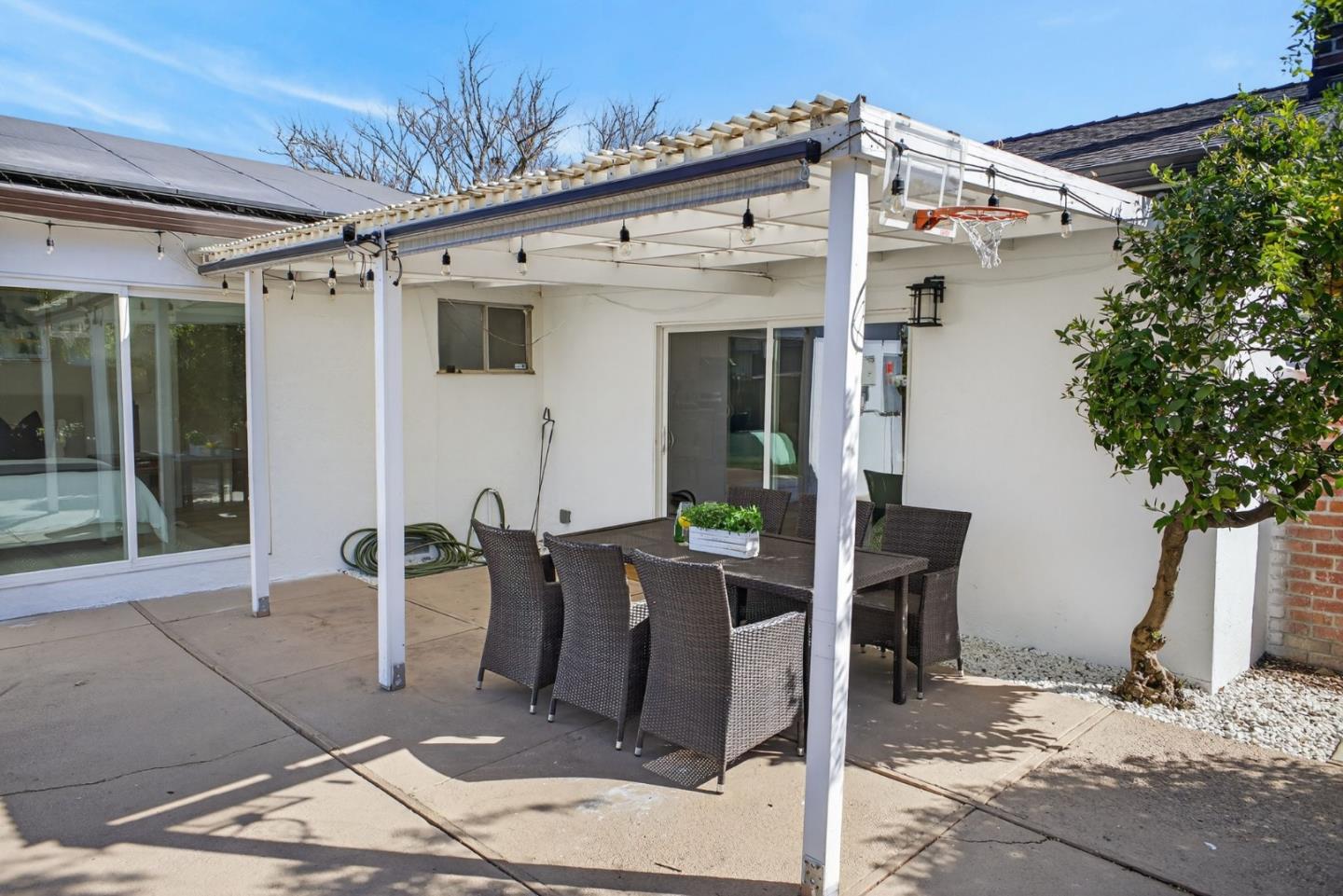 Detail Gallery Image 23 of 28 For 5601 Drysdale Dr, San Jose,  CA 95124 - 4 Beds | 2 Baths