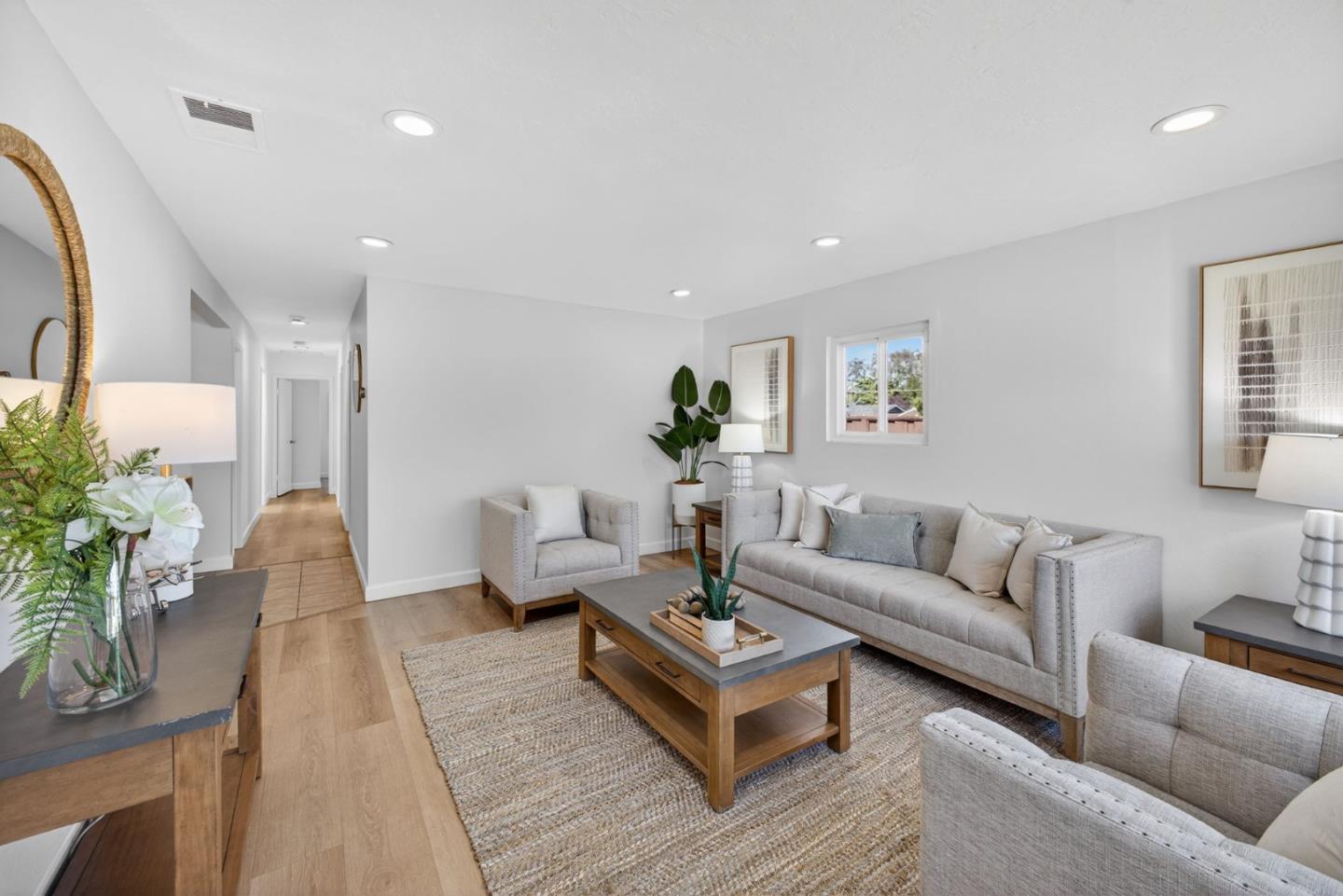 Detail Gallery Image 3 of 28 For 5601 Drysdale Dr, San Jose,  CA 95124 - 4 Beds | 2 Baths