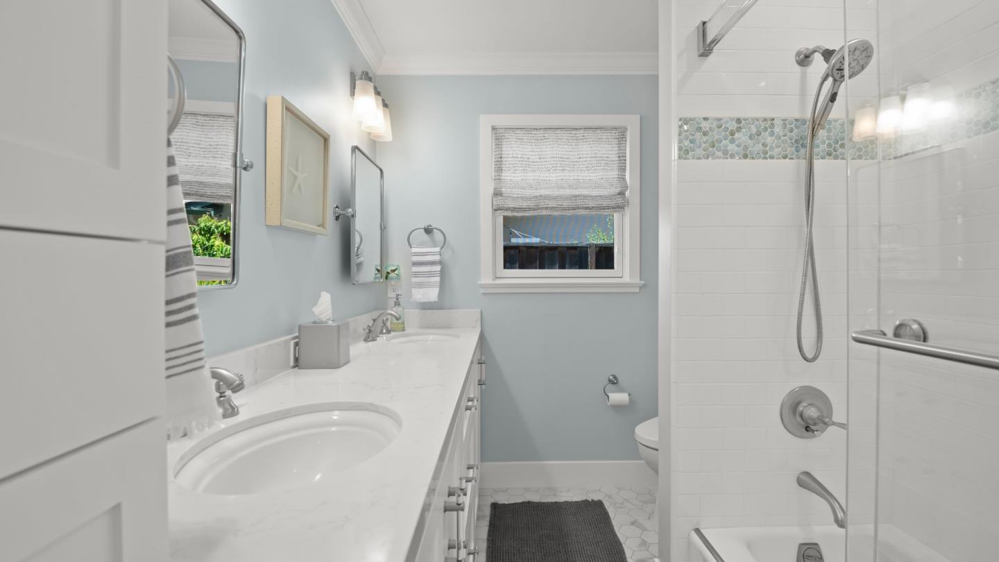 Detail Gallery Image 15 of 27 For 1857 Cabana Dr, San Jose,  CA 95125 - 4 Beds | 2/1 Baths