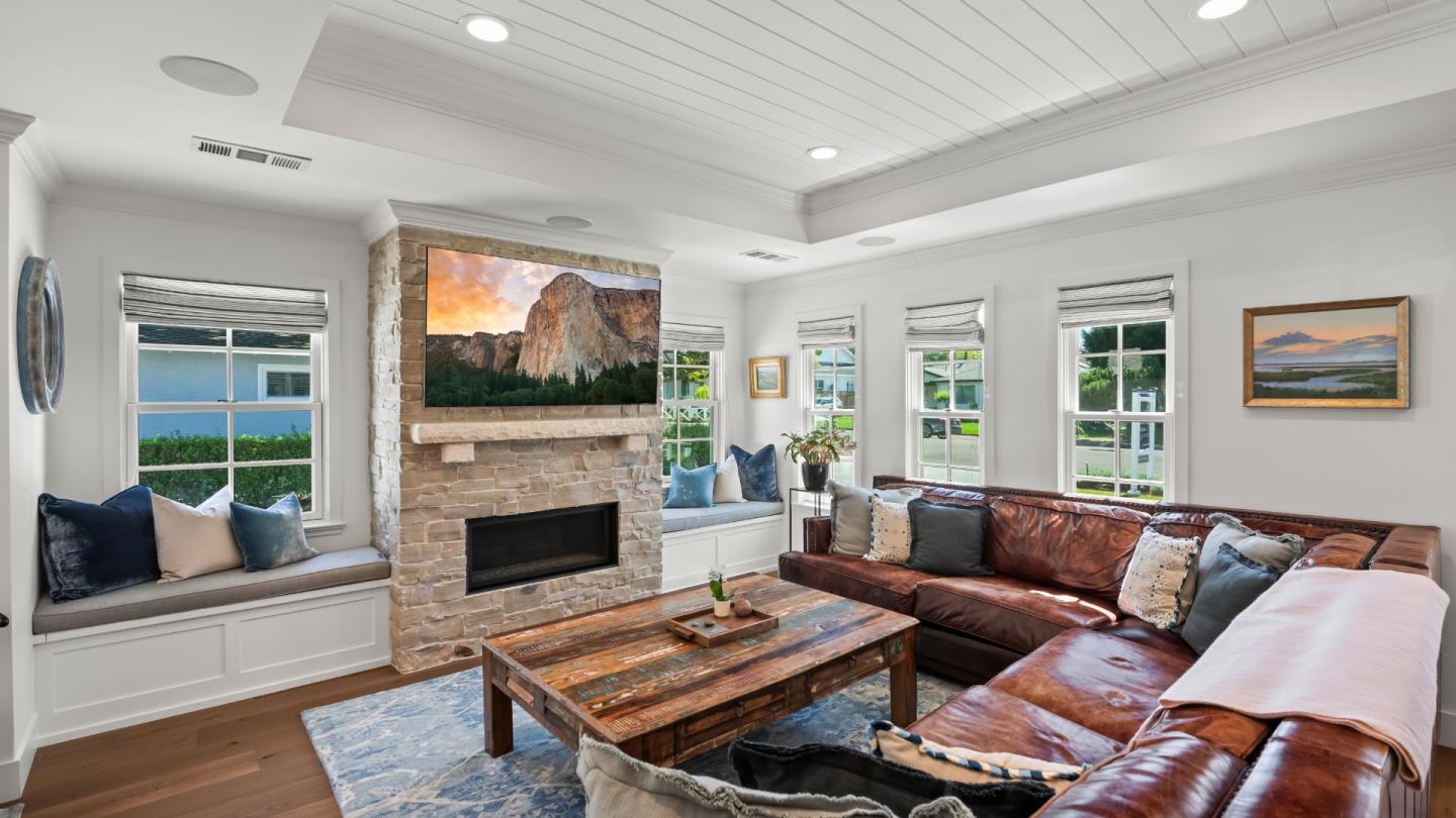 Detail Gallery Image 5 of 27 For 1857 Cabana Dr, San Jose,  CA 95125 - 4 Beds | 2/1 Baths