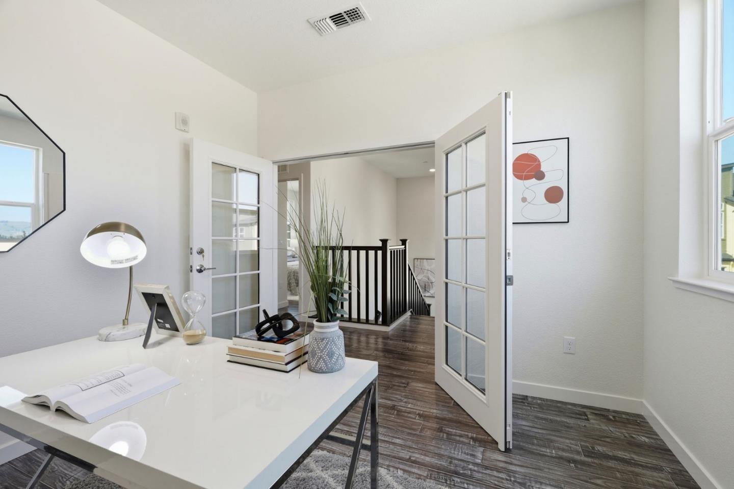 Detail Gallery Image 10 of 32 For 1985 Mahuron, San Jose,  CA 95133 - 4 Beds | 3 Baths