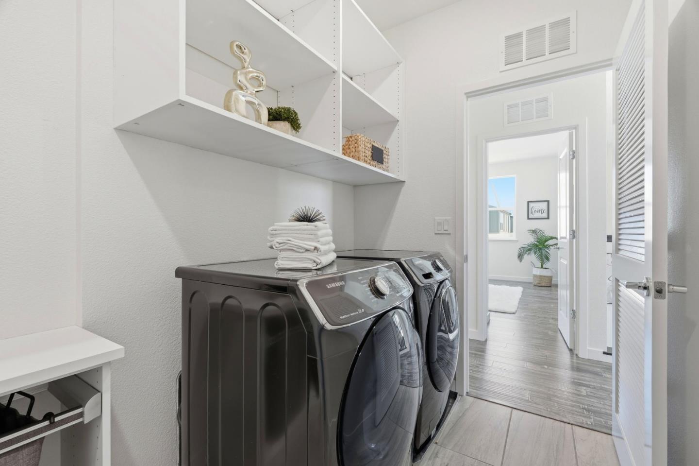 Detail Gallery Image 26 of 32 For 1985 Mahuron, San Jose,  CA 95133 - 4 Beds | 3 Baths