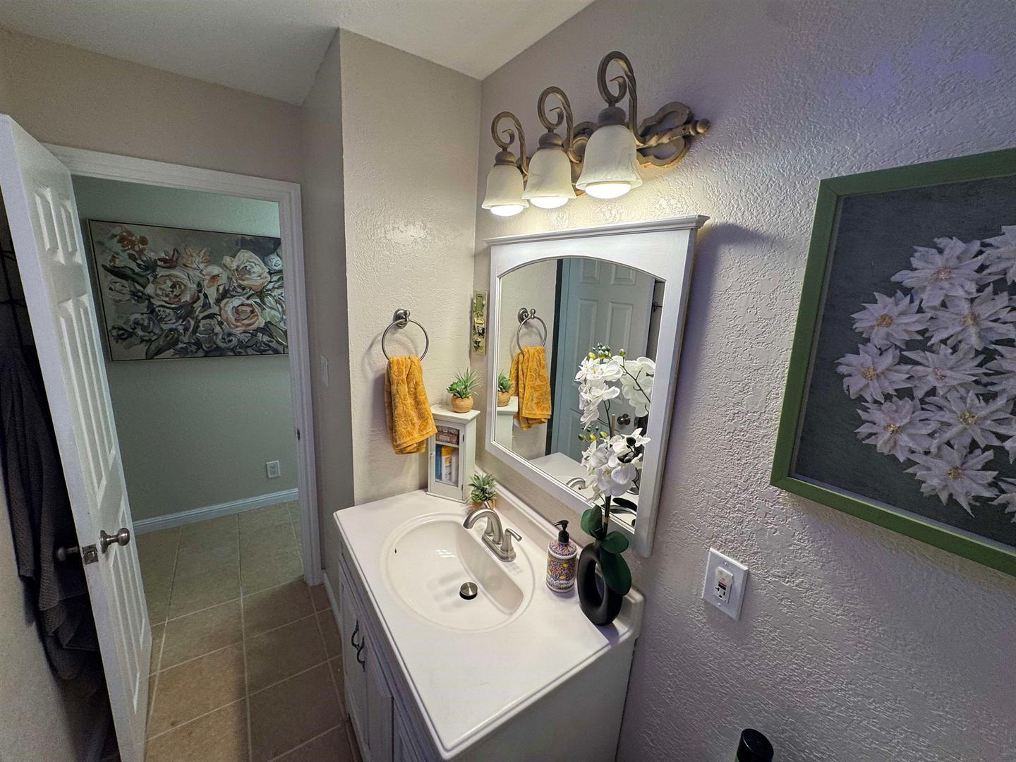 Detail Gallery Image 13 of 26 For 41670 Paseo Padre Pkwy, Fremont,  CA 94539 - 5 Beds | 3 Baths