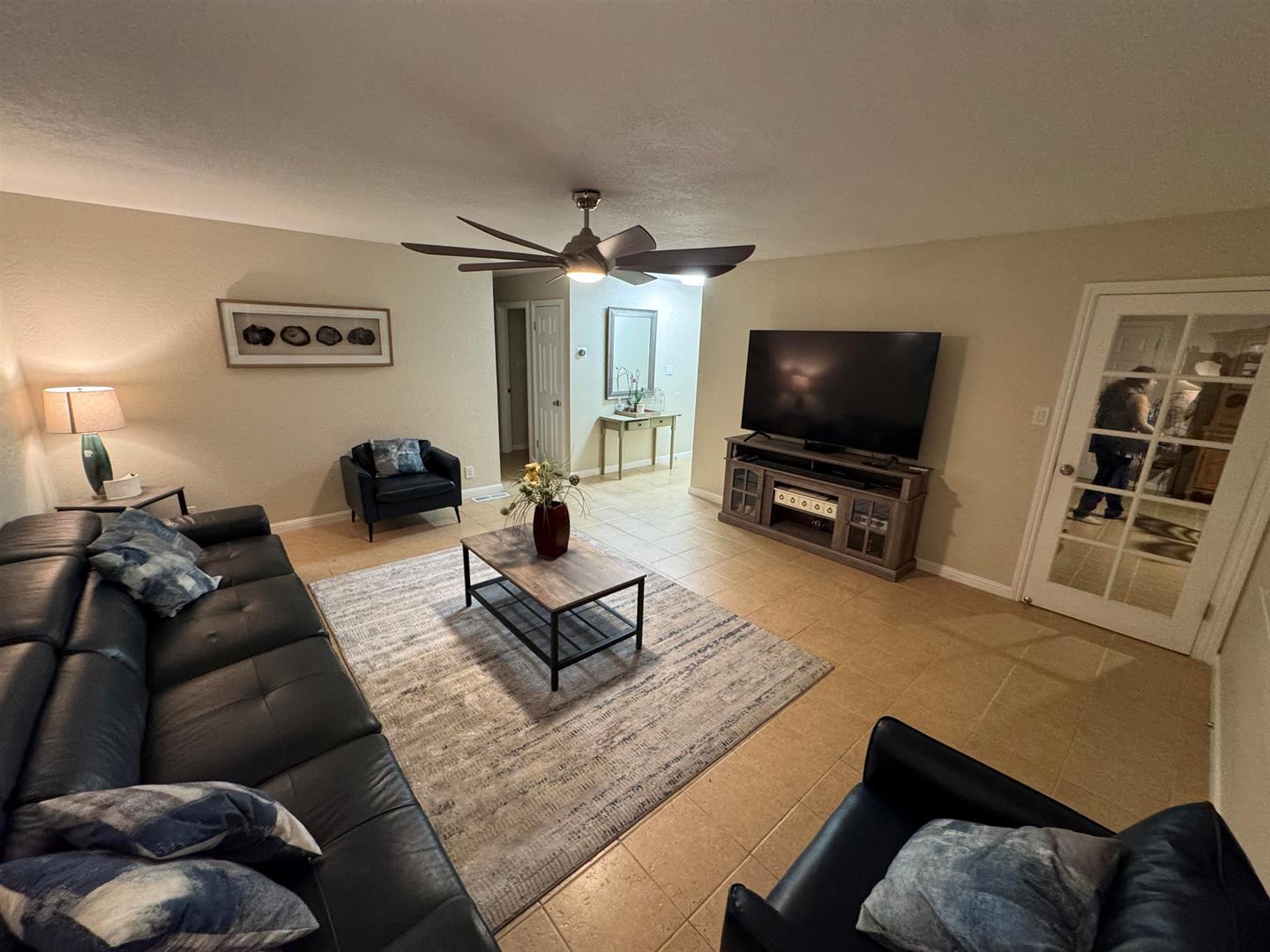 Detail Gallery Image 3 of 26 For 41670 Paseo Padre Pkwy, Fremont,  CA 94539 - 5 Beds | 3 Baths