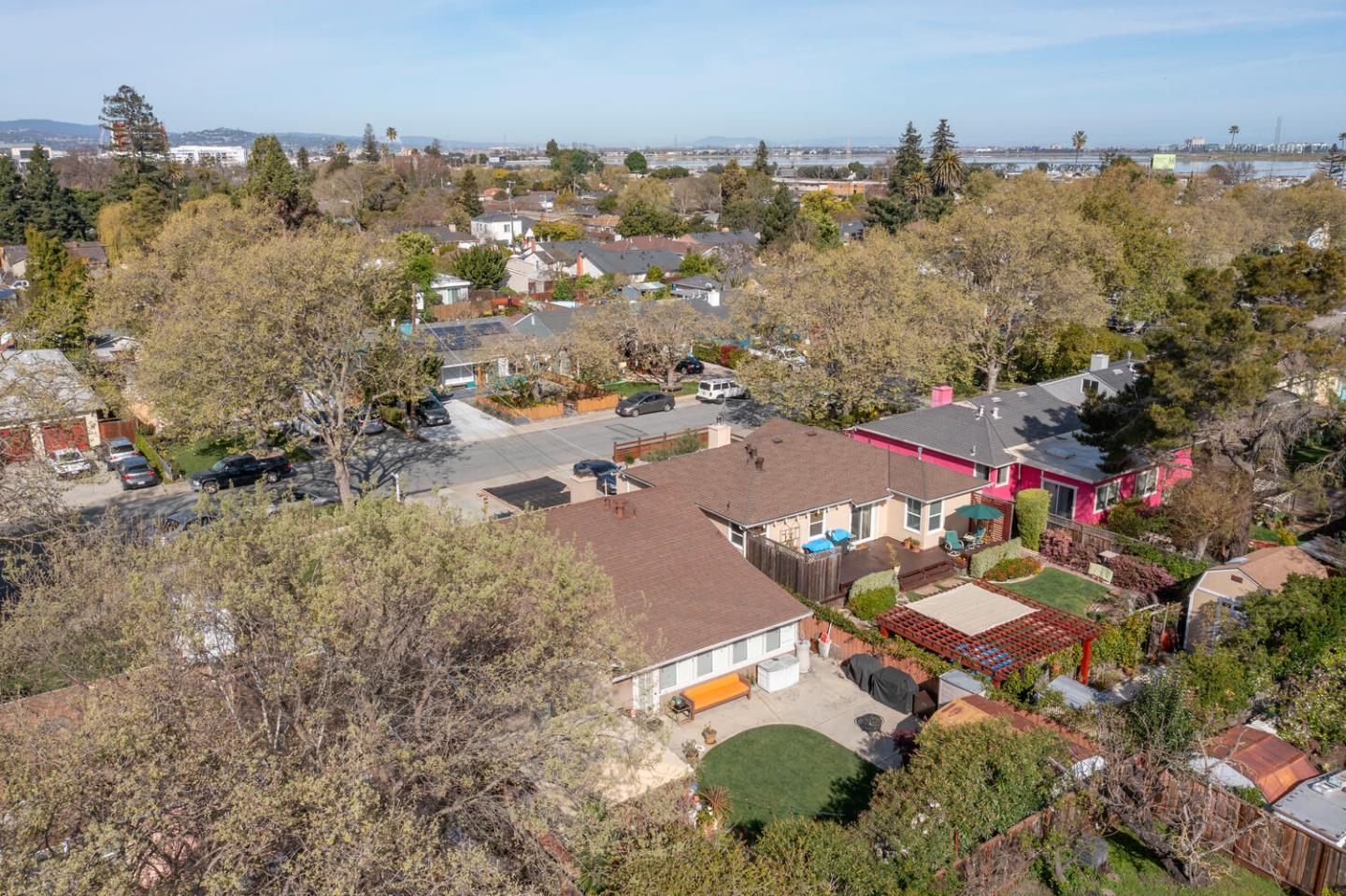 Detail Gallery Image 25 of 30 For 18 Yarnall Pl, Redwood City,  CA 94063 - 3 Beds | 2 Baths