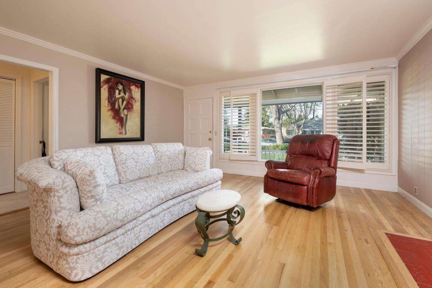 Detail Gallery Image 6 of 30 For 18 Yarnall Pl, Redwood City,  CA 94063 - 3 Beds | 2 Baths