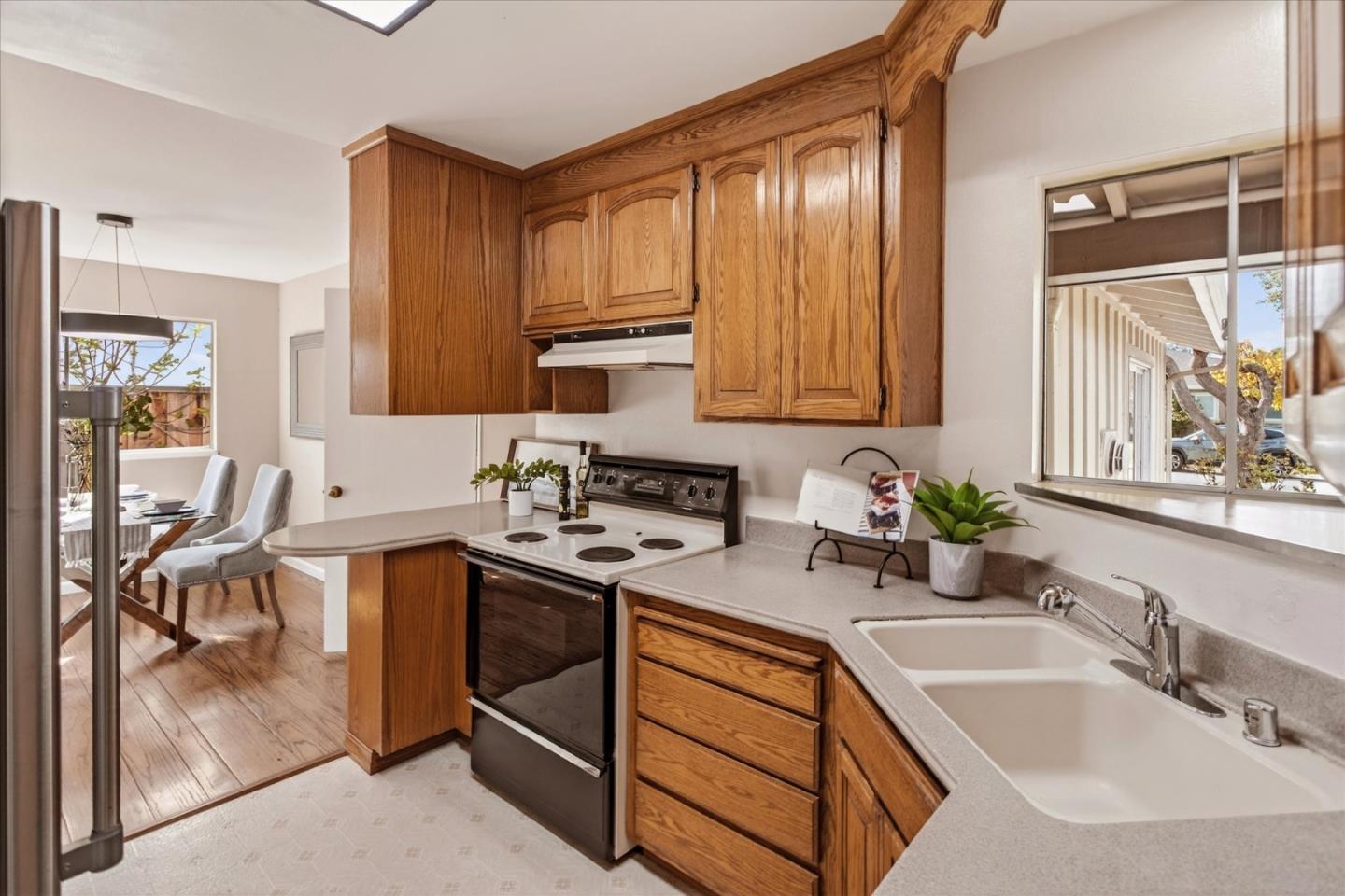 Detail Gallery Image 19 of 38 For 18349 Purdue Dr, Saratoga,  CA 95070 - 4 Beds | 2 Baths