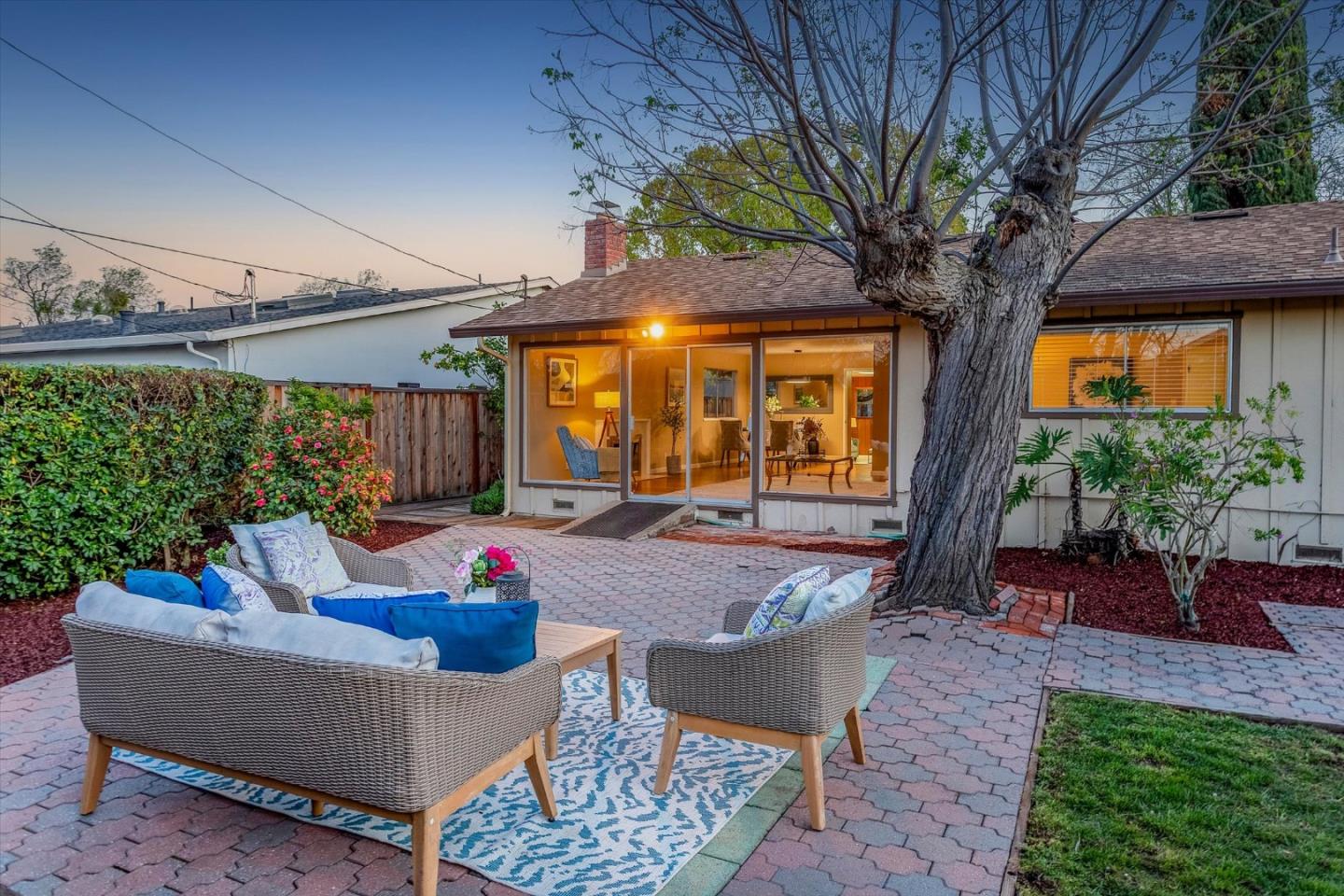 Detail Gallery Image 7 of 38 For 18349 Purdue Dr, Saratoga,  CA 95070 - 4 Beds | 2 Baths