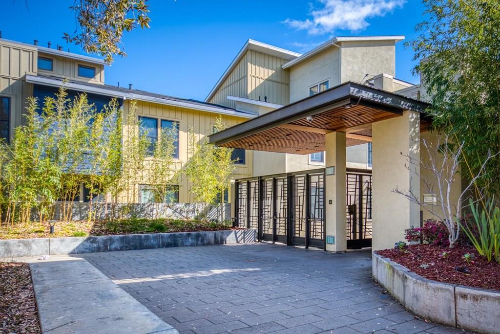 Detail Gallery Image 2 of 2 For 889 Altaire Walk, Palo Alto,  CA 94303 - 3 Beds | 2/1 Baths