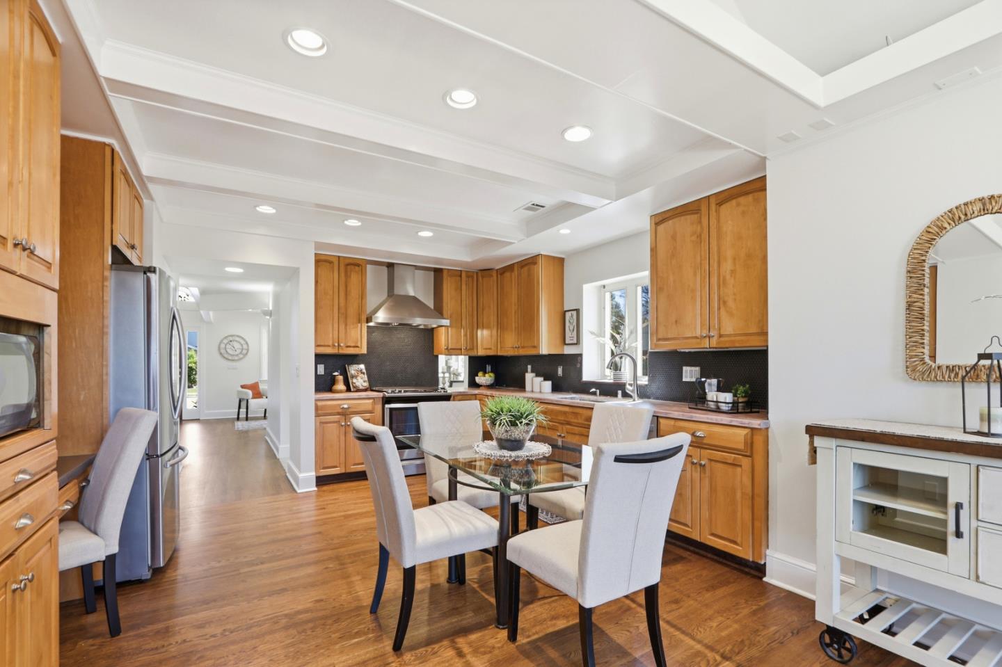 Detail Gallery Image 12 of 65 For 441 S Henry Ave, San Jose,  CA 95117 - 3 Beds | 2 Baths