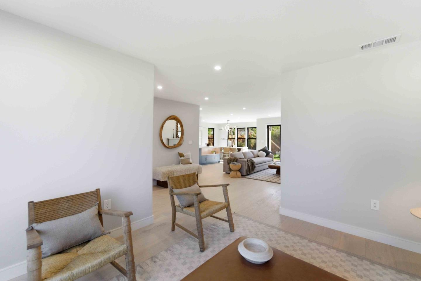 Detail Gallery Image 15 of 33 For 2488 Kenwood Ave, San Jose,  CA 95128 - 4 Beds | 3 Baths