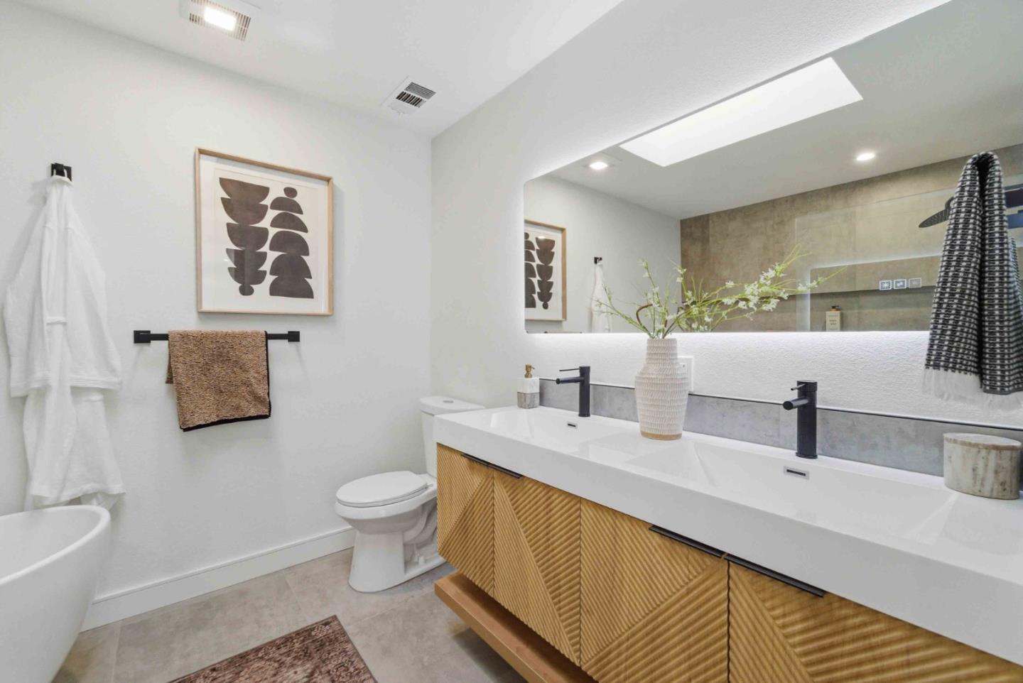 Detail Gallery Image 26 of 33 For 2488 Kenwood Ave, San Jose,  CA 95128 - 4 Beds | 3 Baths