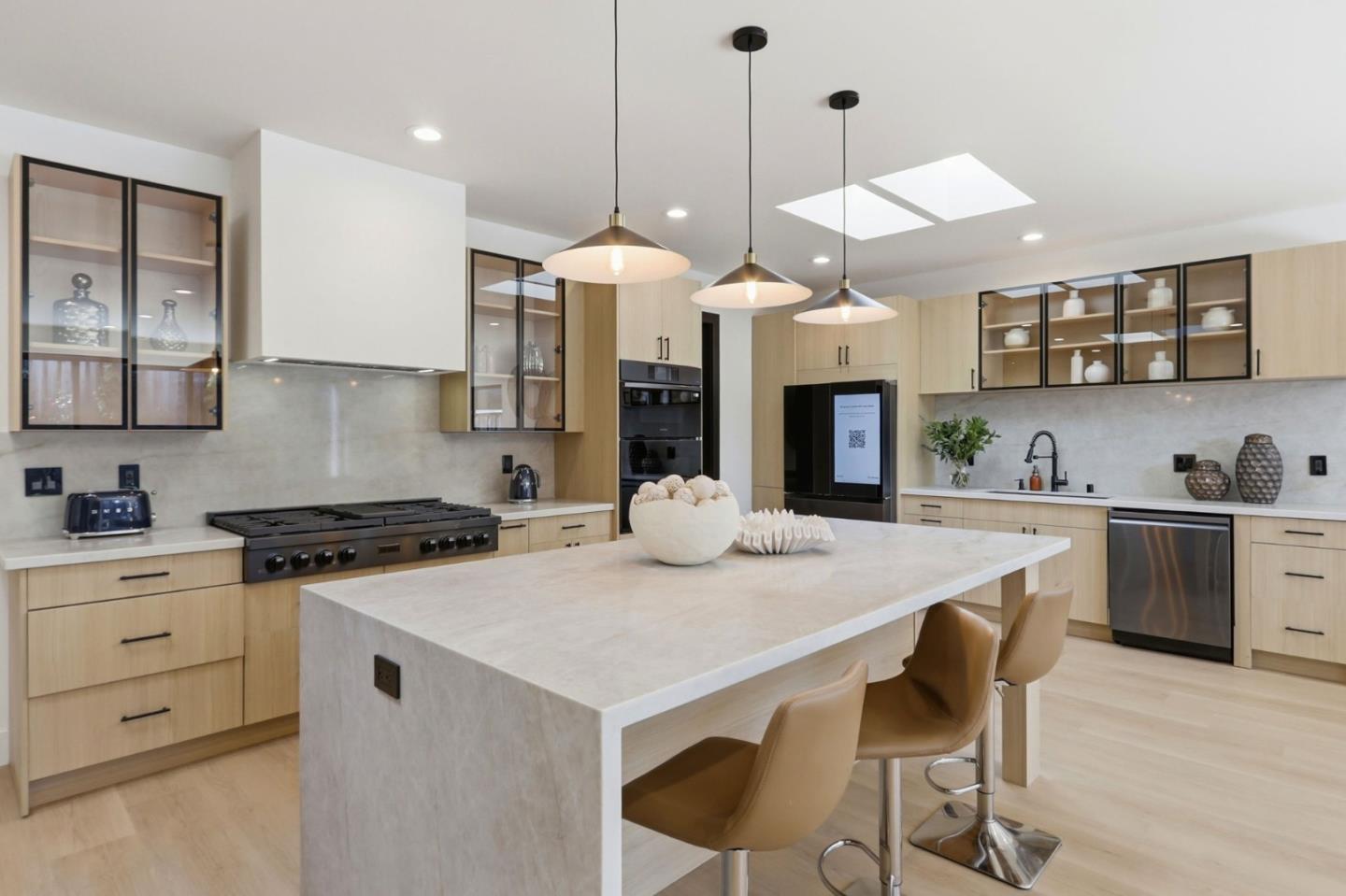 Detail Gallery Image 13 of 53 For 6496 Sproul Ct, San Jose,  CA 95120 - 4 Beds | 3 Baths