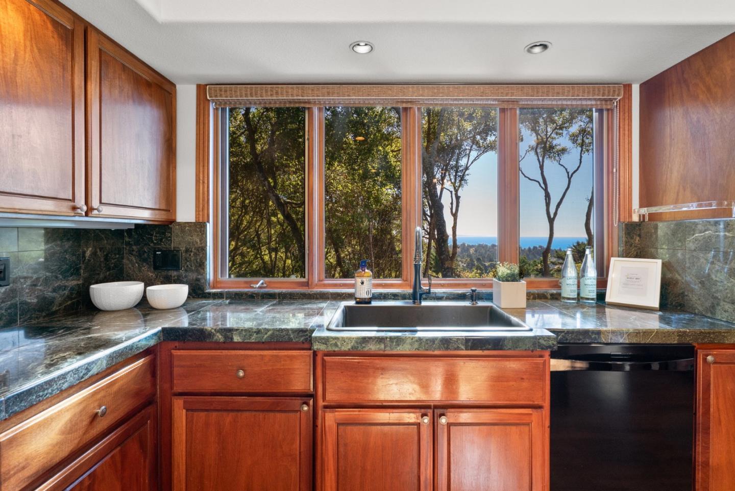 Detail Gallery Image 15 of 49 For 625 Quail Run Rd, Aptos,  CA 95003 - 3 Beds | 3/1 Baths