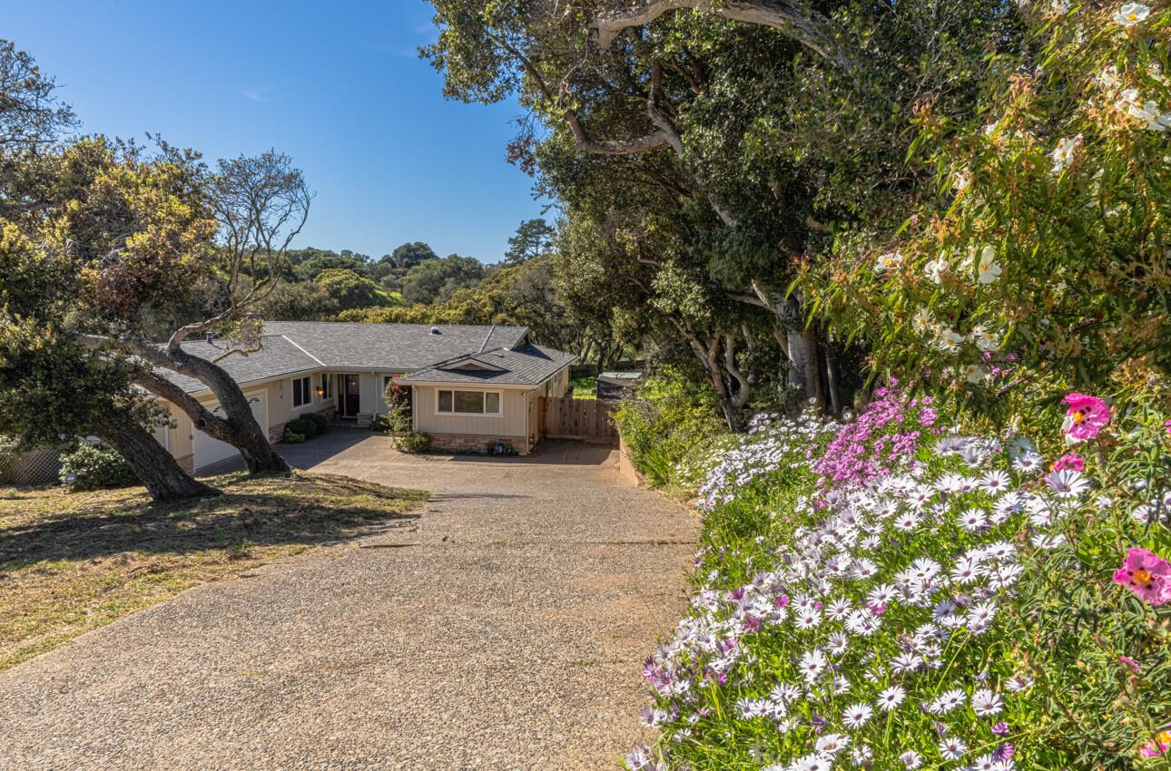 Detail Gallery Image 7 of 43 For 9390 Holly Oak Way, Salinas,  CA 93907 - 4 Beds | 2 Baths