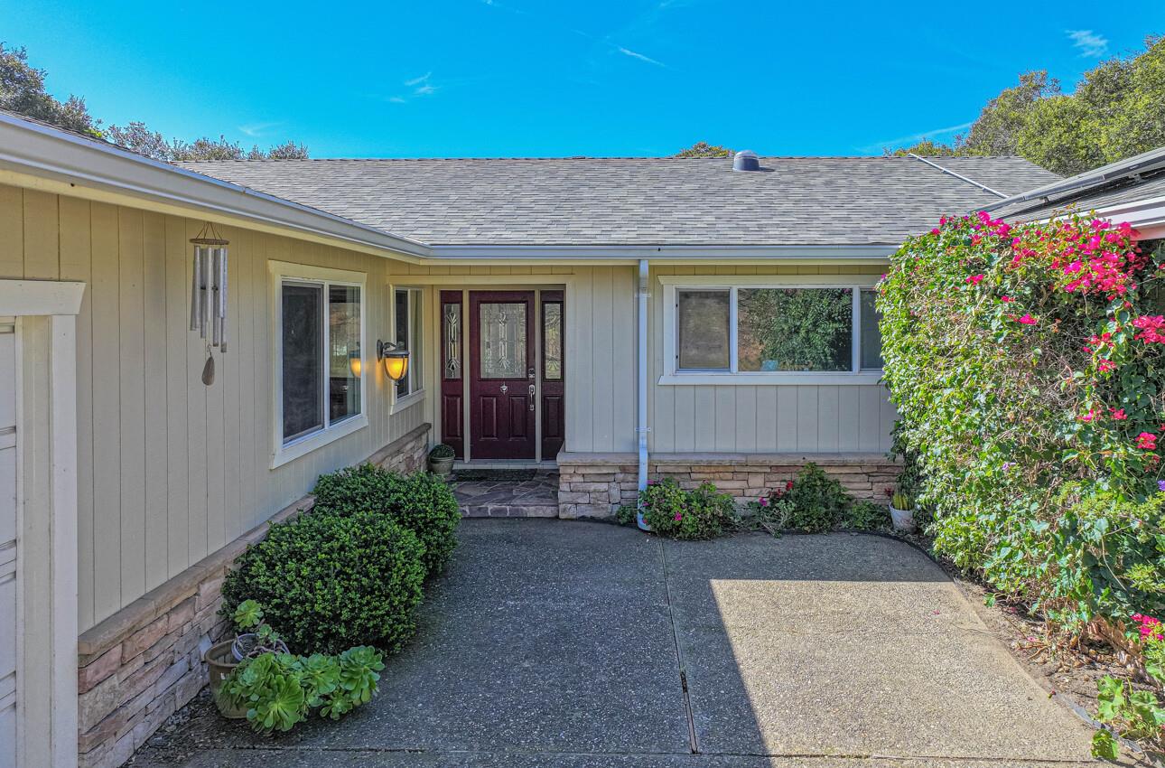 Detail Gallery Image 8 of 43 For 9390 Holly Oak Way, Salinas,  CA 93907 - 4 Beds | 2 Baths