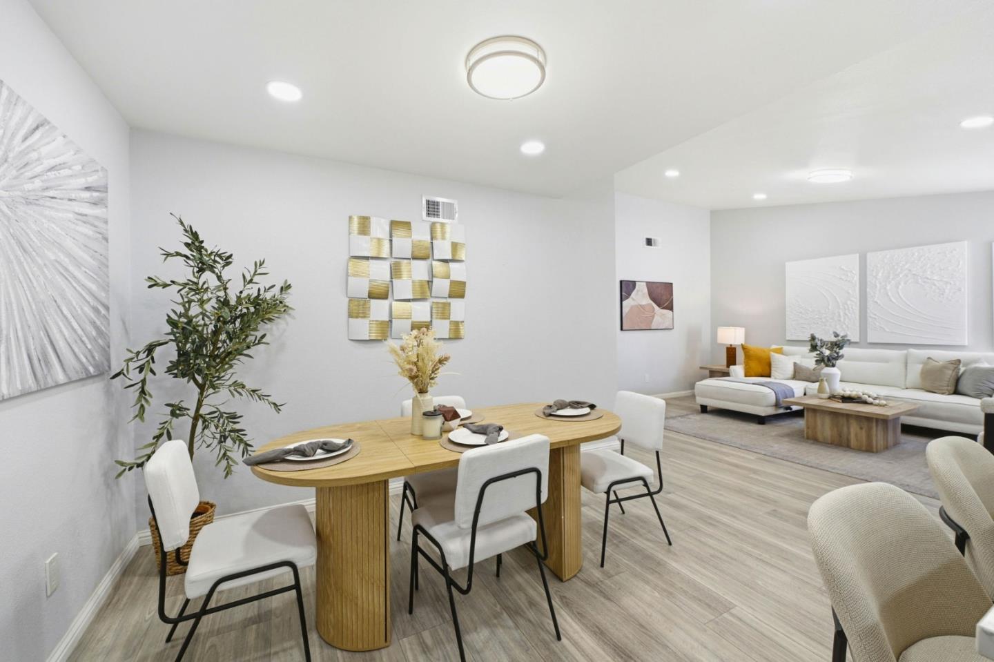 Detail Gallery Image 16 of 39 For 2130 Nottoway Ave, San Jose,  CA 95116 - 3 Beds | 2 Baths