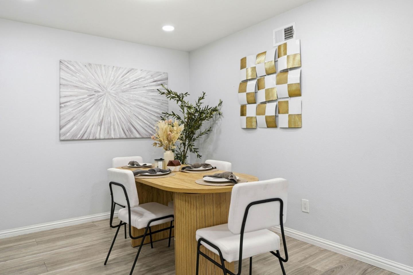 Detail Gallery Image 17 of 39 For 2130 Nottoway Ave, San Jose,  CA 95116 - 3 Beds | 2 Baths