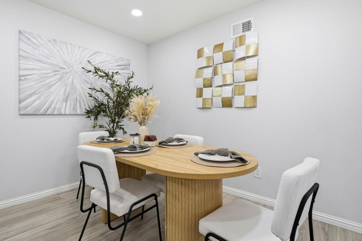 Detail Gallery Image 19 of 39 For 2130 Nottoway Ave, San Jose,  CA 95116 - 3 Beds | 2 Baths