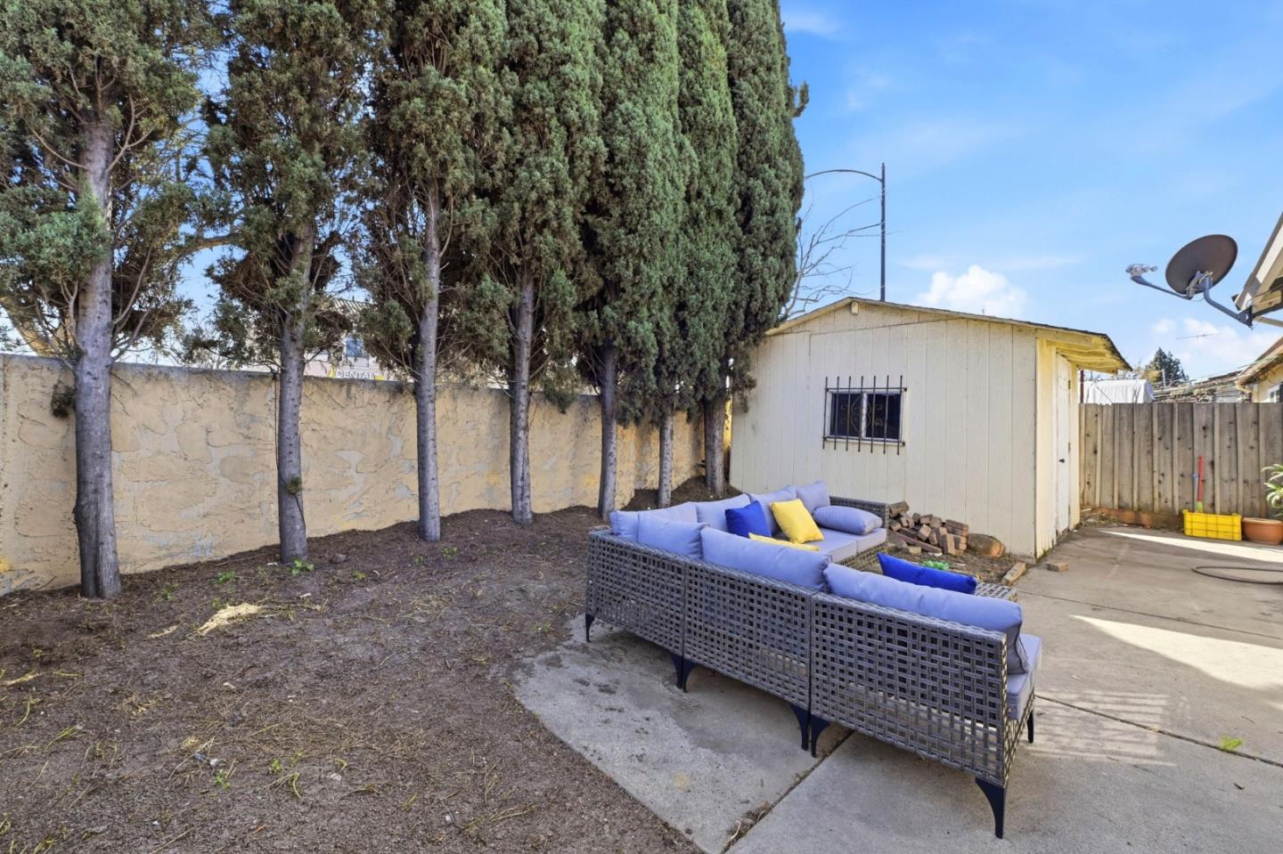 Detail Gallery Image 39 of 39 For 2130 Nottoway Ave, San Jose,  CA 95116 - 3 Beds | 2 Baths