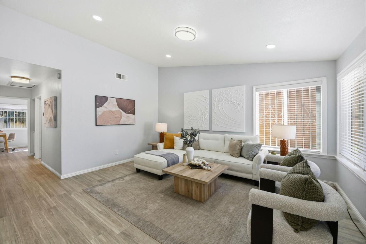 Detail Gallery Image 5 of 39 For 2130 Nottoway Ave, San Jose,  CA 95116 - 3 Beds | 2 Baths