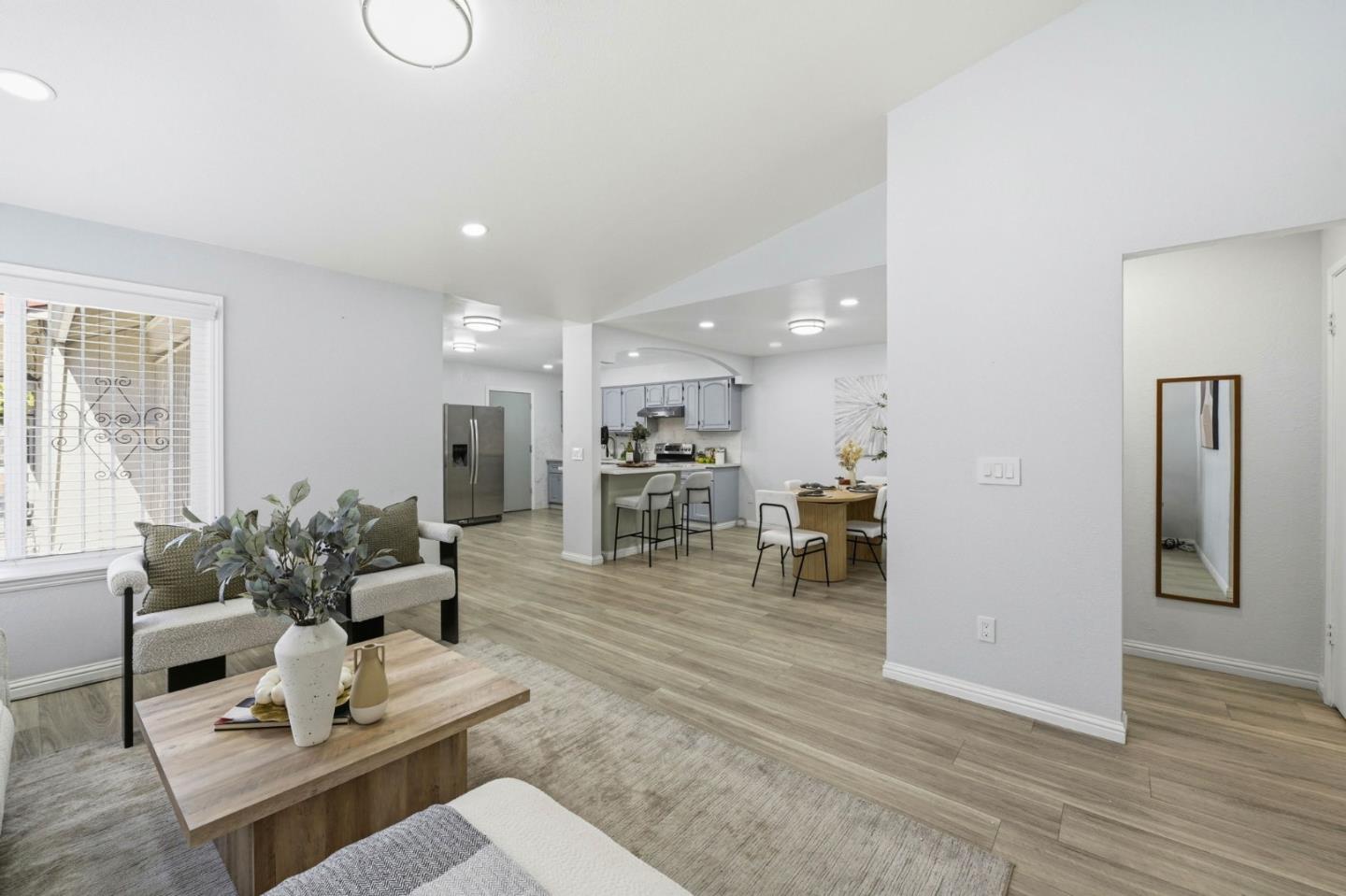 Detail Gallery Image 7 of 39 For 2130 Nottoway Ave, San Jose,  CA 95116 - 3 Beds | 2 Baths