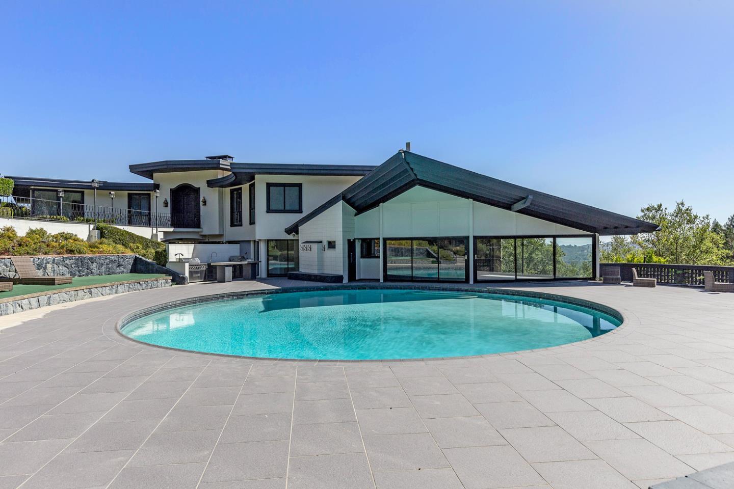 Detail Gallery Image 23 of 26 For 835 La Honda Rd, Woodside,  CA 94062 - 4 Beds | 3/1 Baths