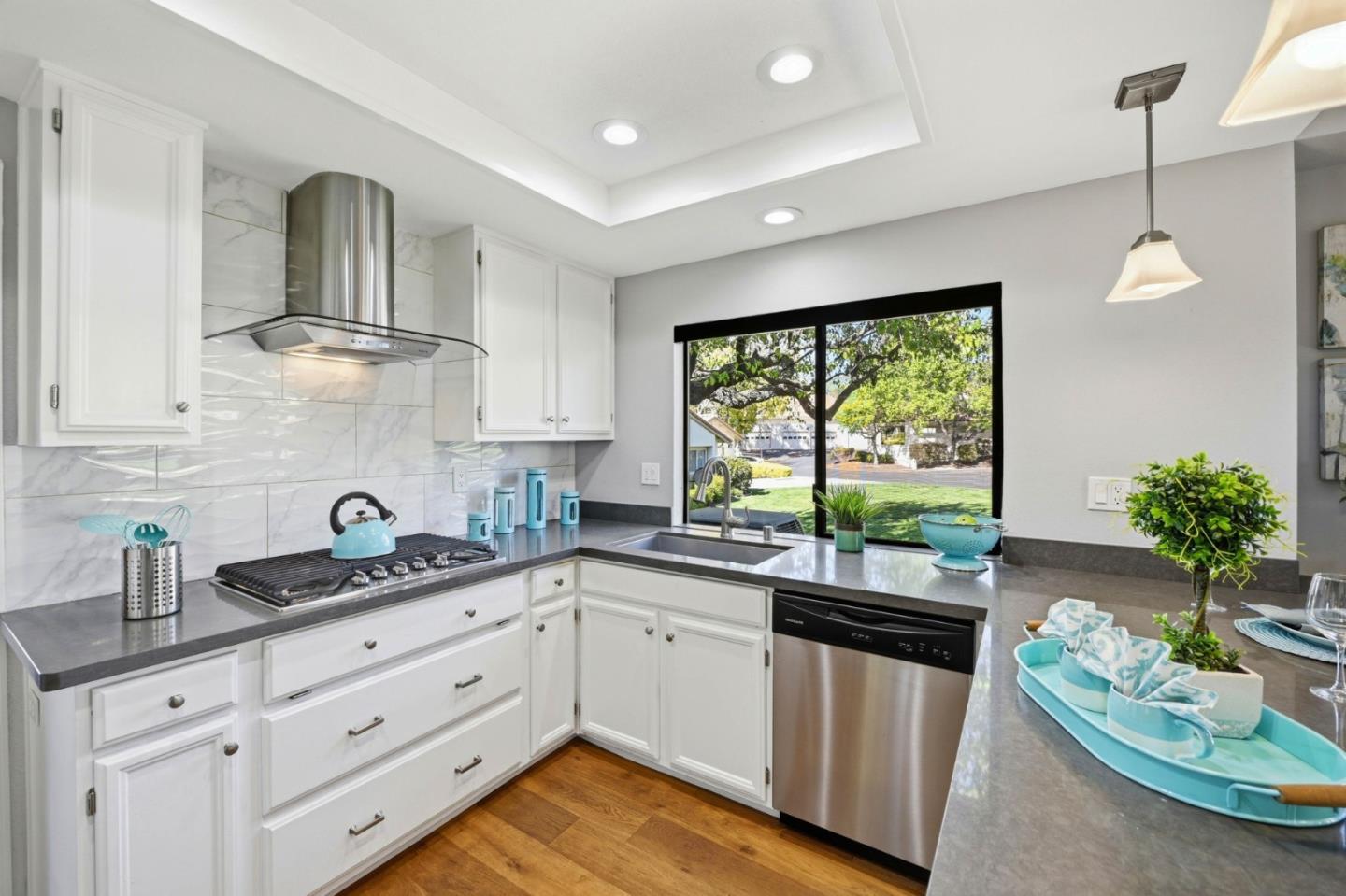 Detail Gallery Image 12 of 45 For 8124 Cabernet Ct, San Jose,  CA 95135 - 2 Beds | 2 Baths