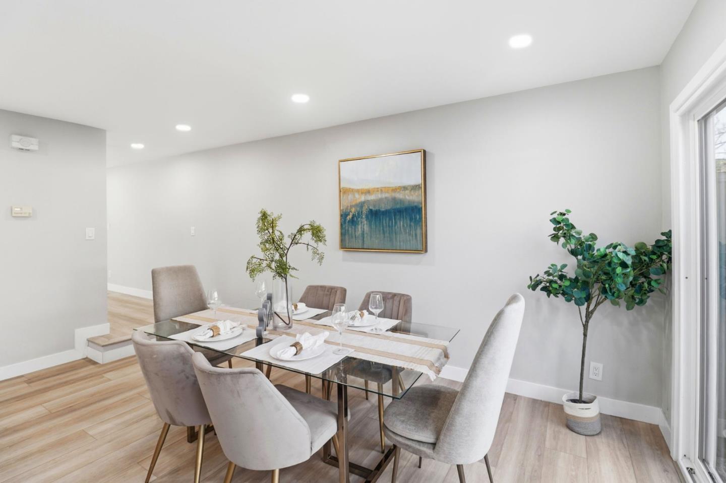 Detail Gallery Image 14 of 42 For 1034 Gull Ave, Foster City,  CA 94404 - 4 Beds | 2/1 Baths