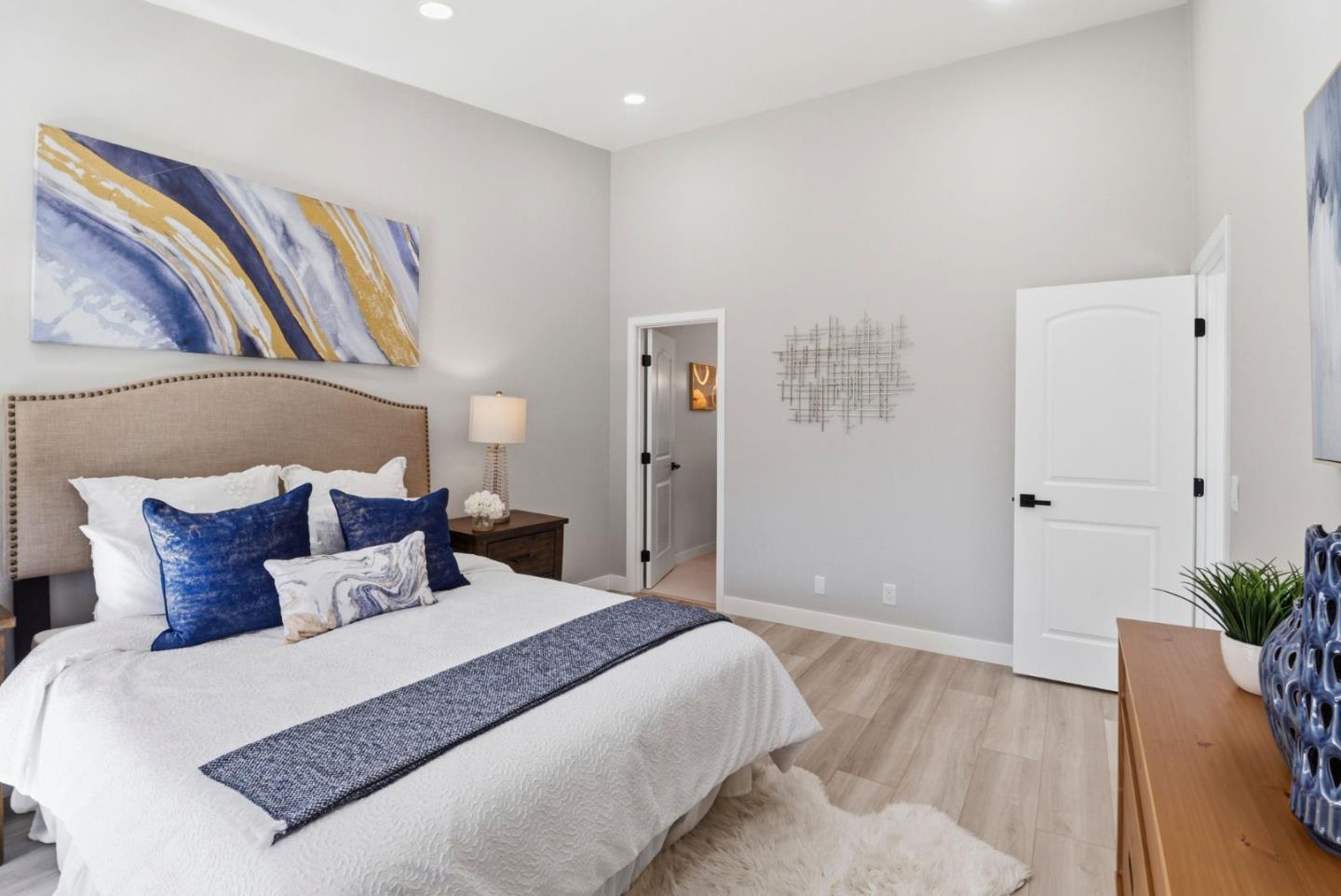 Detail Gallery Image 17 of 42 For 1034 Gull Ave, Foster City,  CA 94404 - 4 Beds | 2/1 Baths