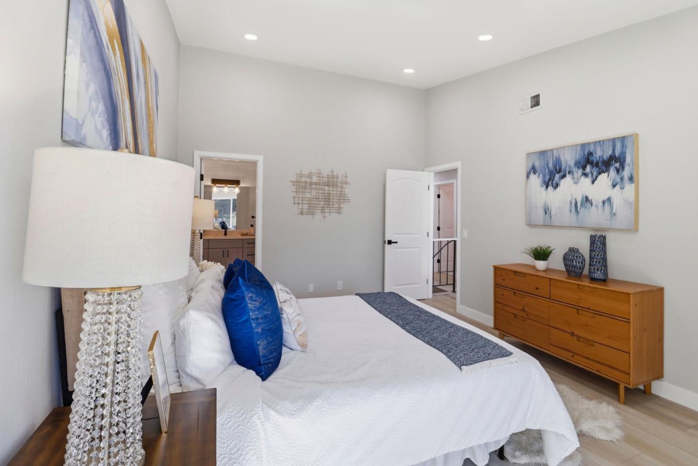 Detail Gallery Image 18 of 42 For 1034 Gull Ave, Foster City,  CA 94404 - 4 Beds | 2/1 Baths