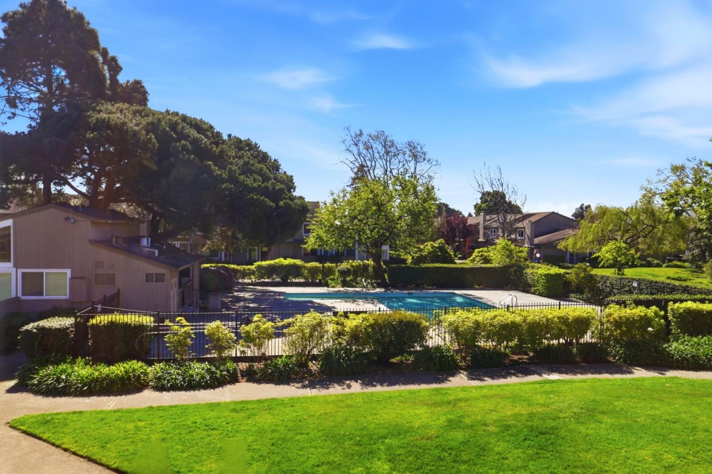 Detail Gallery Image 36 of 42 For 1034 Gull Ave, Foster City,  CA 94404 - 4 Beds | 2/1 Baths