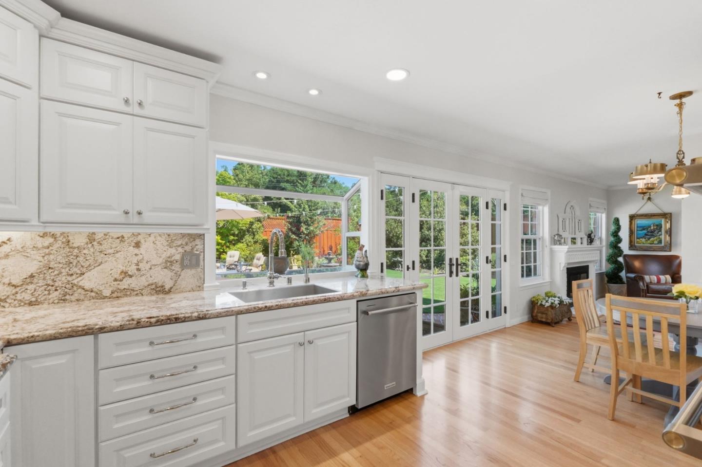 Detail Gallery Image 6 of 38 For 533 Tigerwood Way, San Jose,  CA 95111 - 3 Beds | 2 Baths