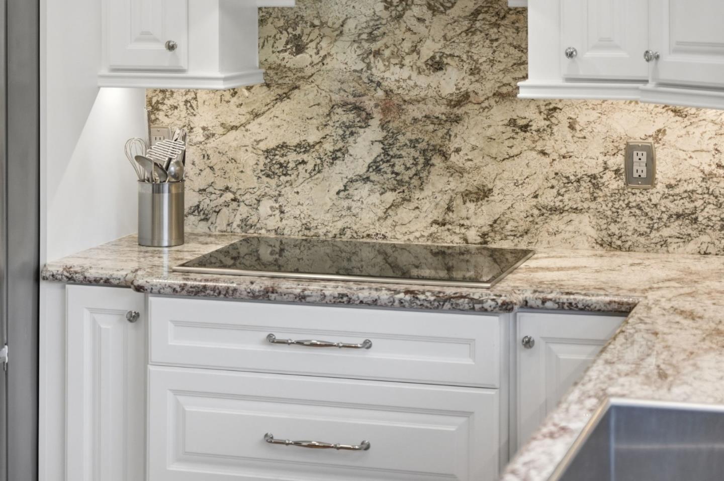 Detail Gallery Image 8 of 38 For 533 Tigerwood Way, San Jose,  CA 95111 - 3 Beds | 2 Baths