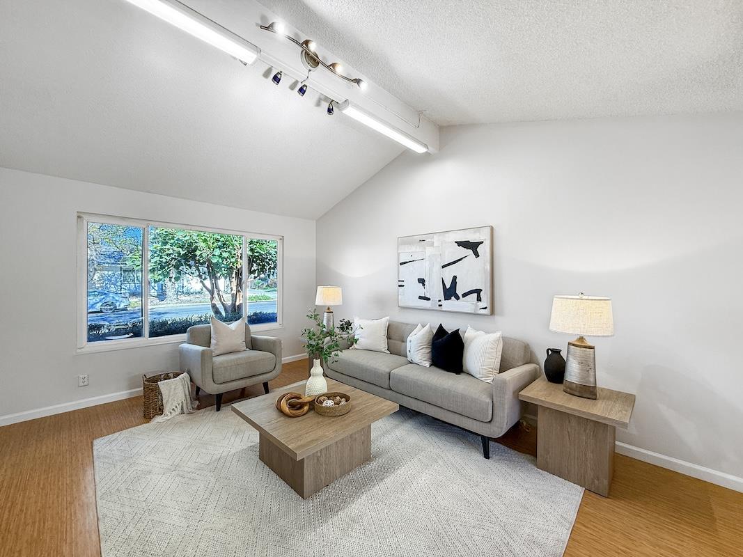 Detail Gallery Image 11 of 42 For 2610 Autumnvale Dr, San Jose,  CA 95132 - 2 Beds | 1 Baths