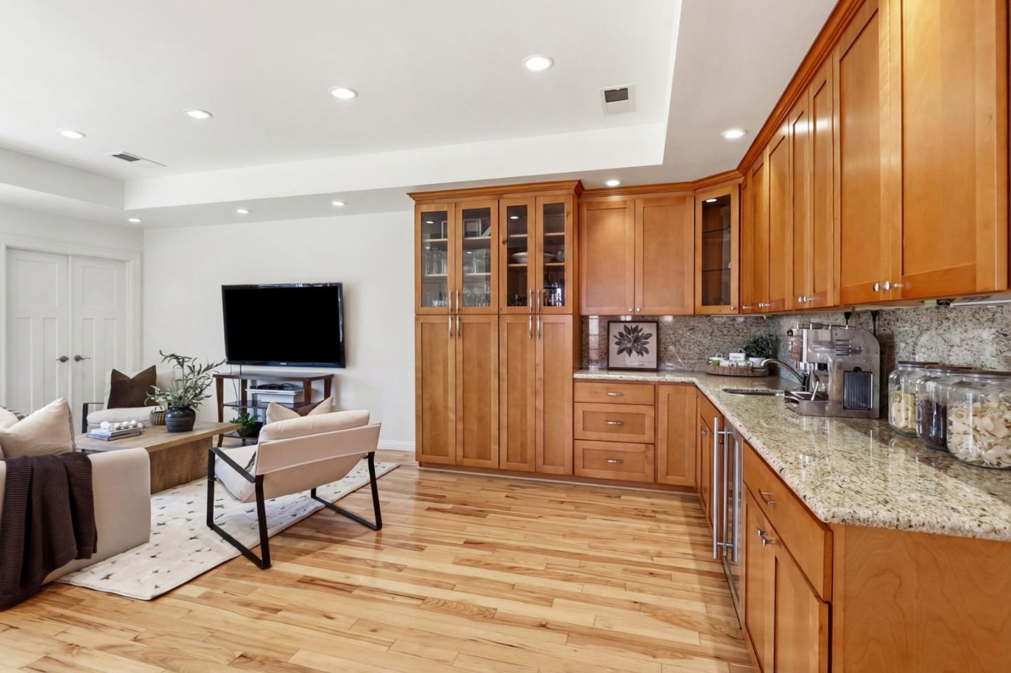 Detail Gallery Image 28 of 65 For 2949-2951 Driftwood Dr, San Jose,  CA 95128 - – Beds | – Baths